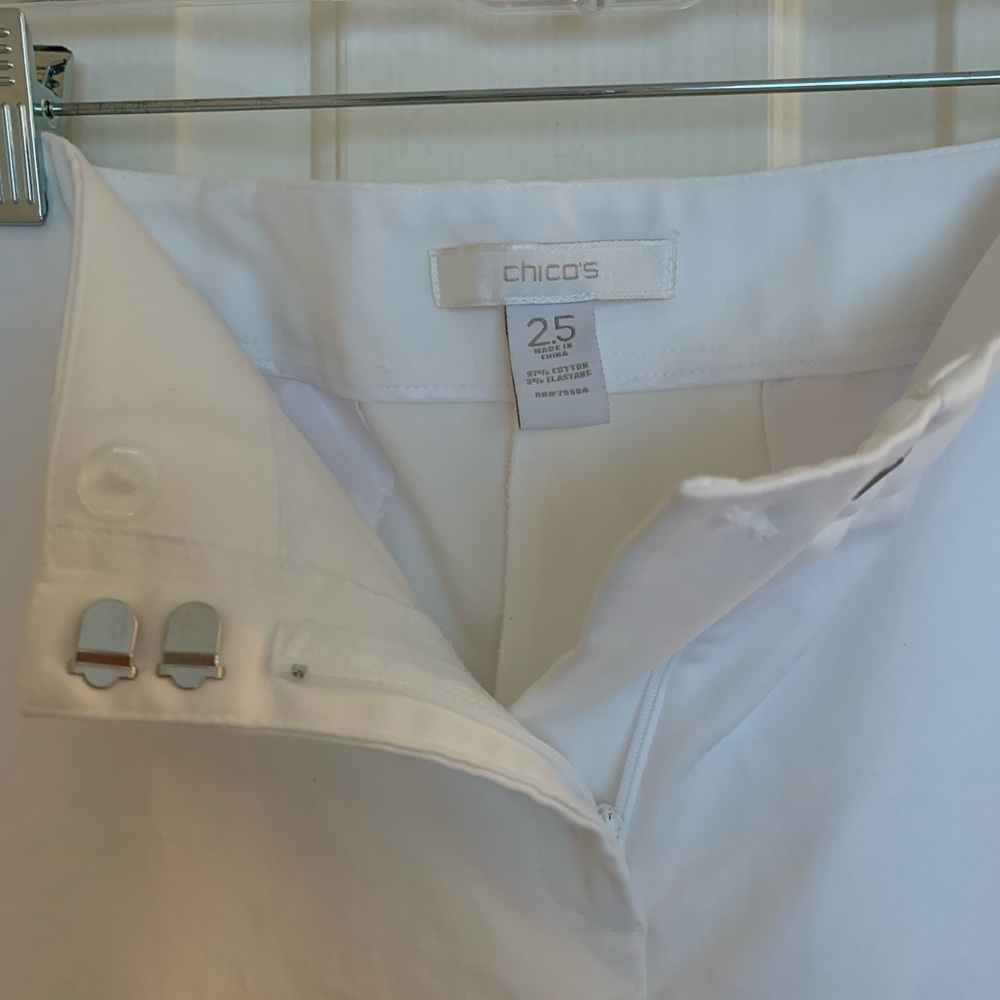 Chicos white front-zip ankle lightweight pants sz 2.5 (approx sz 14) - Picture 4 of 9